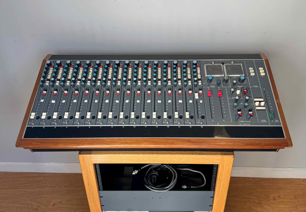 Neve 542 Series 16-Channel Desktop Mixer Console